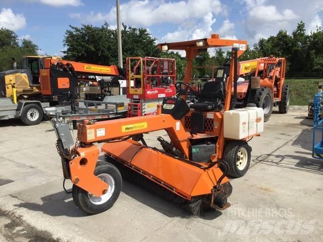 Lay-Mor SM300 İç mekan süpürme makineleri