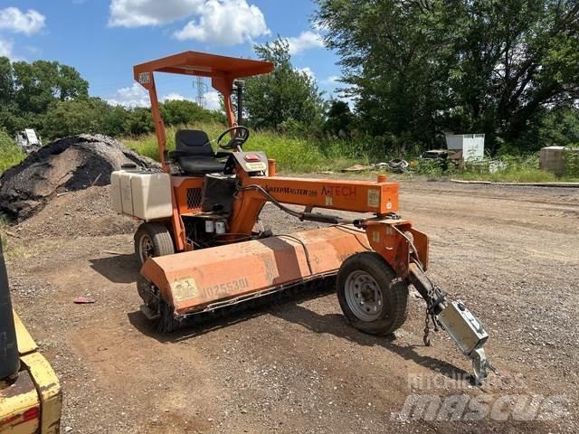 Lay-Mor SM300 İç mekan süpürme makineleri