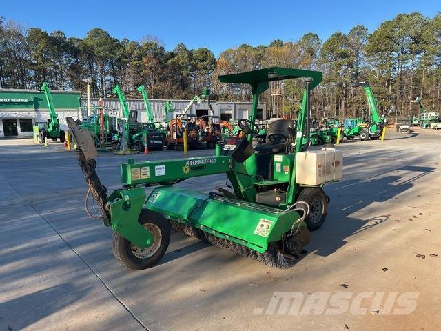 Lay-Mor SM300 İç mekan süpürme makineleri