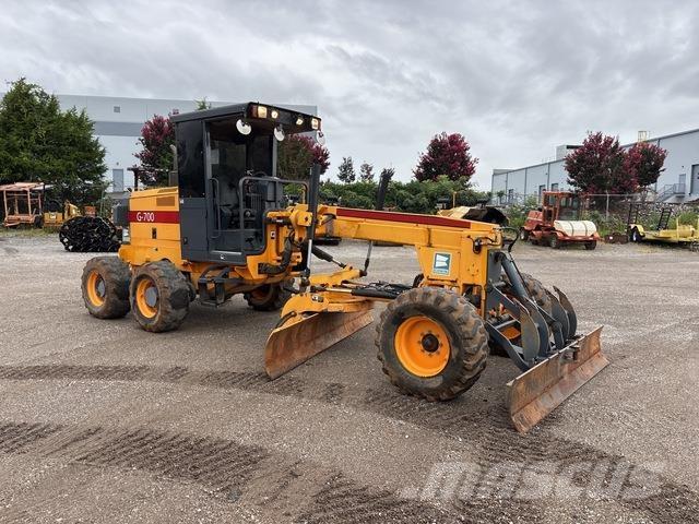LeeBoy G700 Greyderler