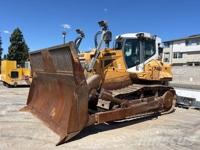 Liebherr 746 Paletli dozerler