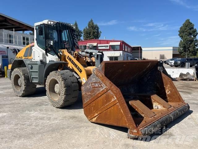 Liebherr L546 Tekerlekli yükleyiciler