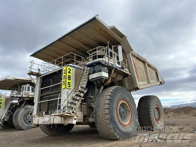 Liebherr T282B Belden kirma kaya kamyonu