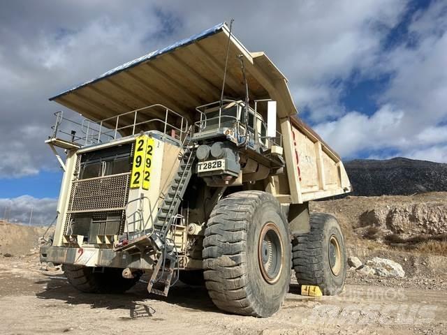 Liebherr T282B Belden kirma kaya kamyonu