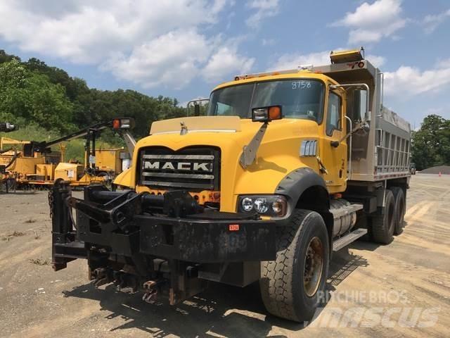 Mack 700 Kar küreme biçaklari