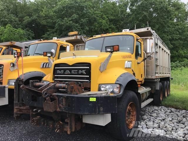 Mack 700 Kar küreme biçaklari
