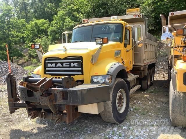Mack 700 Kar küreme biçaklari
