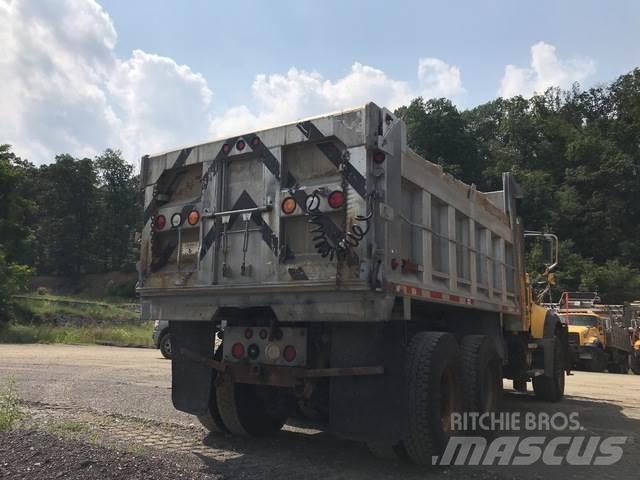 Mack 700 Kar küreme biçaklari