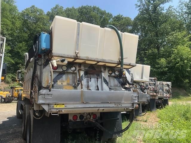 Mack 700 Kar küreme biçaklari
