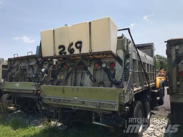 Mack 700 Kar küreme biçaklari
