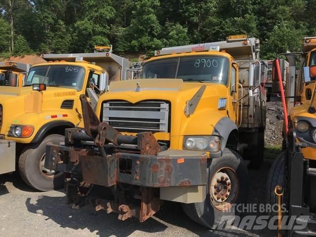 Mack 700 Kar küreme biçaklari