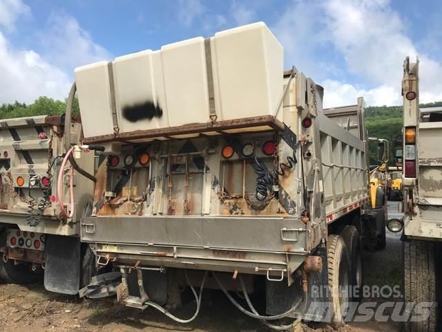 Mack 700 Kar küreme biçaklari