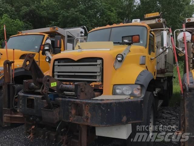 Mack 700 Kar küreme biçaklari