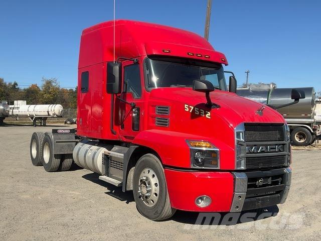 Mack AN64T Çekiciler