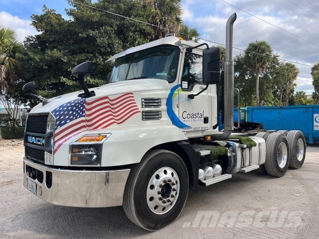 Mack AN64T Çekiciler