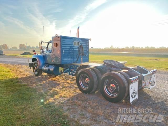 Mack B-61 Çekiciler