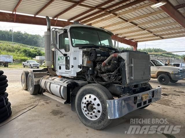 Mack CH613 Çekiciler