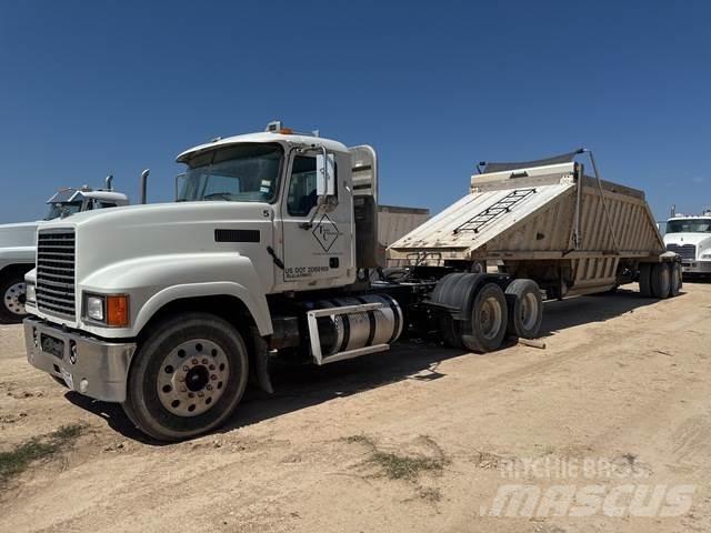 Mack CHU600 Çekiciler