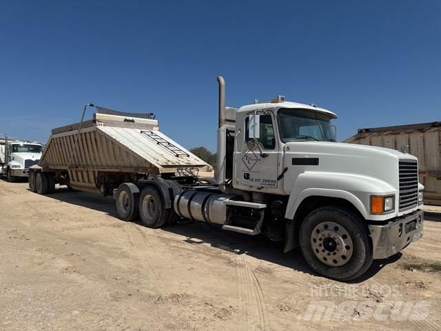 Mack CHU600 Çekiciler