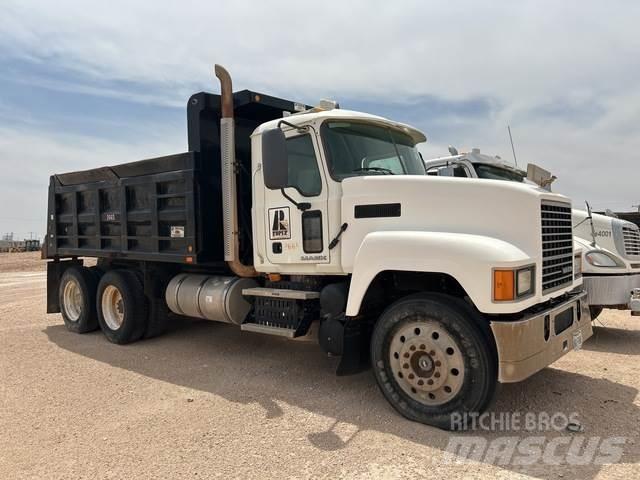 Mack CHU613 Damperli kamyonlar