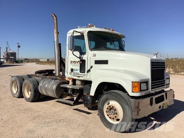 Mack CHU613 Çekiciler