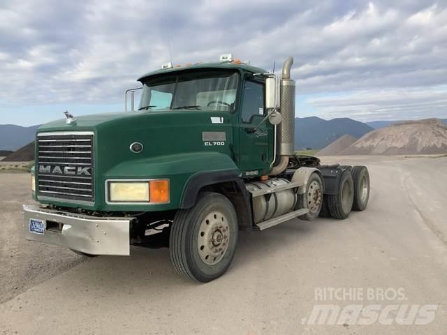 Mack CL733 Çekiciler