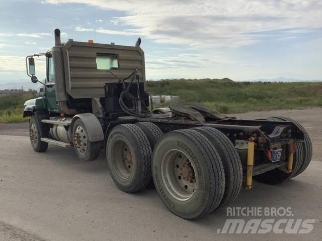 Mack CL733 Çekiciler