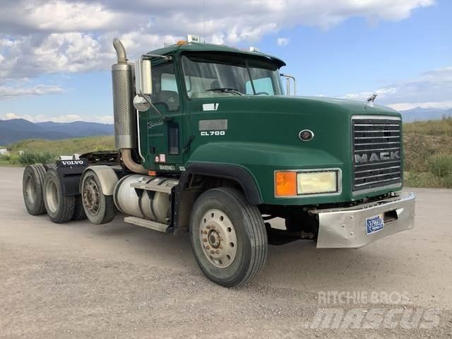 Mack CL733 Çekiciler