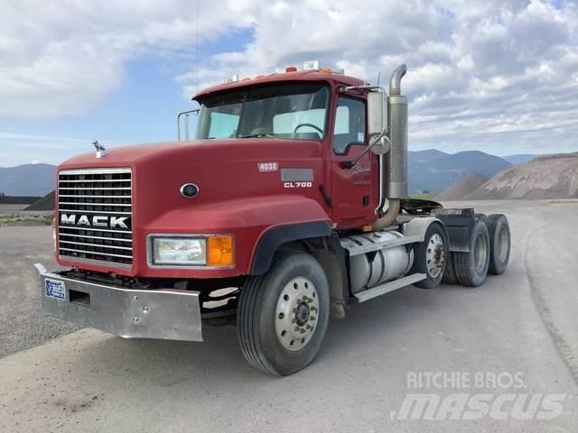 Mack CL733 Çekiciler