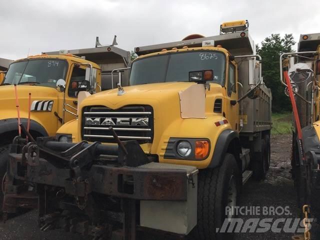 Mack CV700 Kar küreme biçaklari
