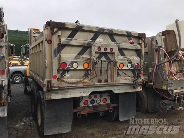 Mack CV700 Kar küreme biçaklari