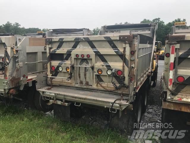 Mack CV700 Kar küreme biçaklari