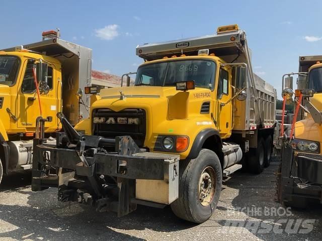 Mack CV700 Kar küreme biçaklari