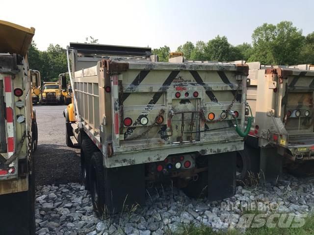 Mack CV700 Kar küreme biçaklari