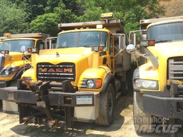 Mack CV700 Kar küreme biçaklari