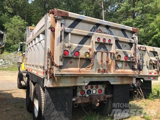 Mack CV700 Kar küreme biçaklari