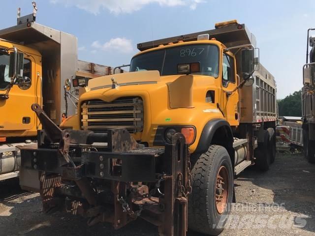 Mack CV700 Kar küreme biçaklari