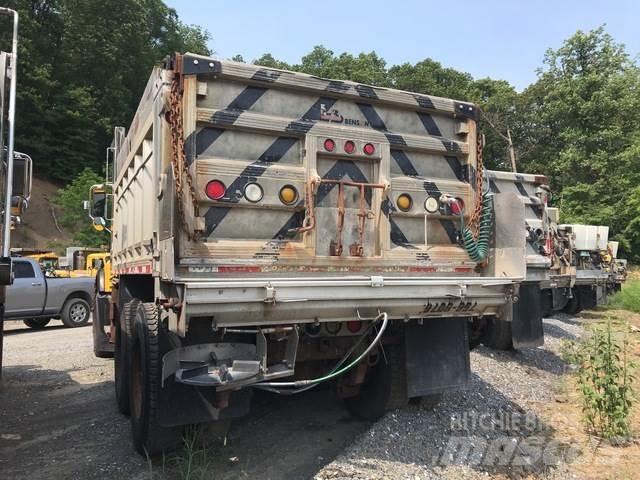 Mack CV700 Kar küreme biçaklari
