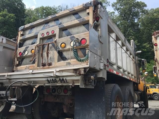 Mack CV700 Kar küreme biçaklari