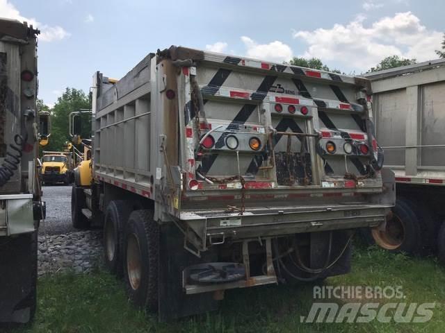 Mack CV700 Kar küreme biçaklari