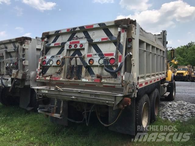 Mack CV700 Kar küreme biçaklari