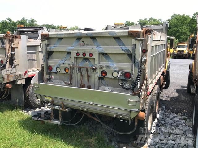 Mack CV700 Kar küreme biçaklari