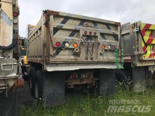 Mack CV700 Kar küreme biçaklari
