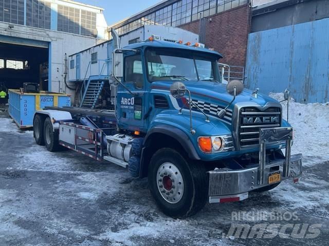 Mack CV713 Hidroliftli kamyonlar