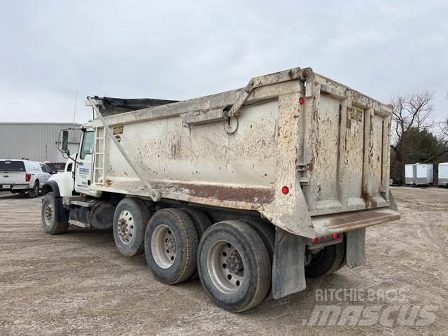 Mack CV713 Damperli kamyonlar