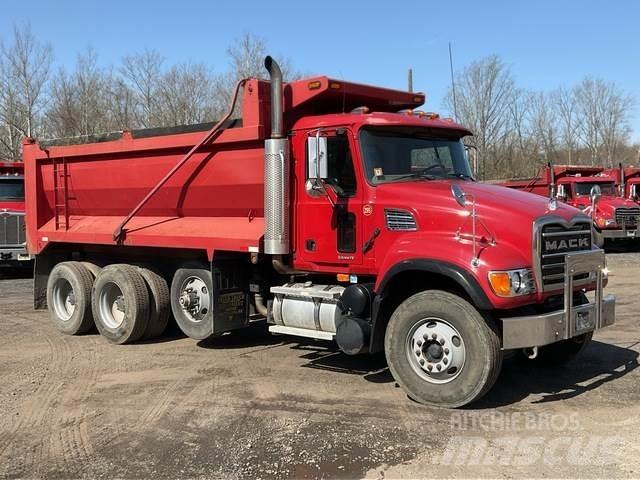 Mack CV713 Damperli kamyonlar