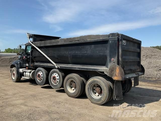 Mack CV713 Damperli kamyonlar