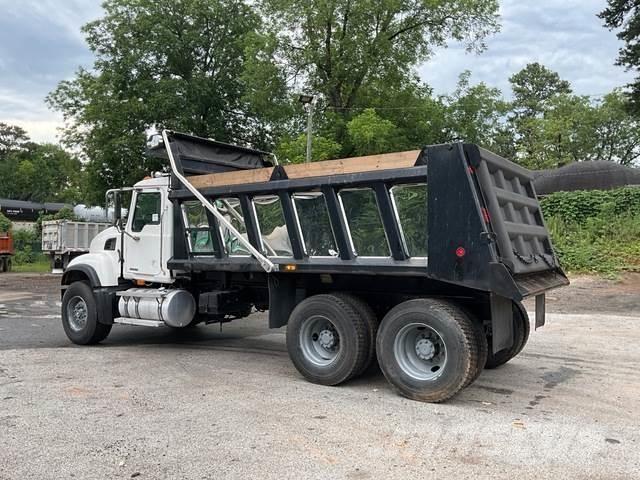 Mack CV713 Damperli kamyonlar