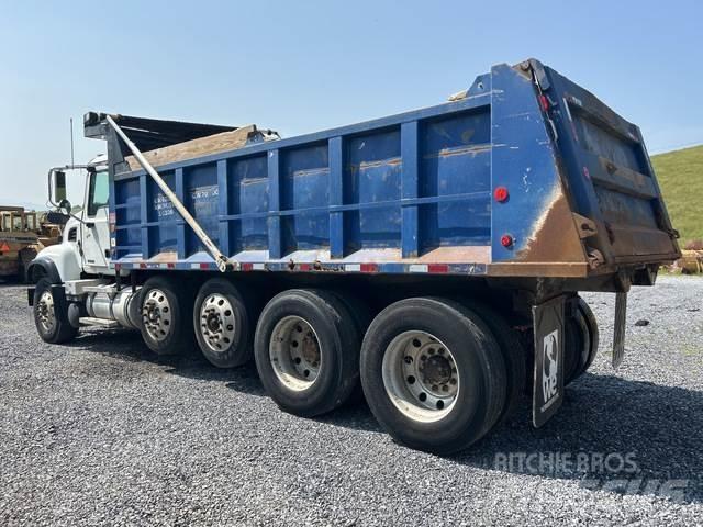 Mack CV713 Damperli kamyonlar