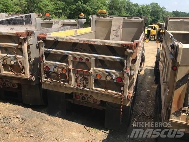 Mack CV713 Kar küreme biçaklari